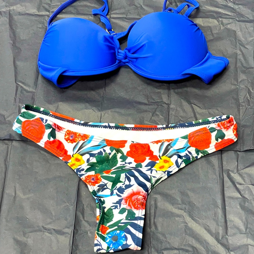 Padded underwire bikini